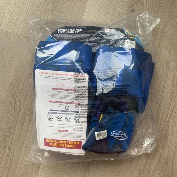 New SwimWays Swim Trainer Floaties Life Vest Batman 33-55 lbs Summer Pool Float - Picture 8 of 8